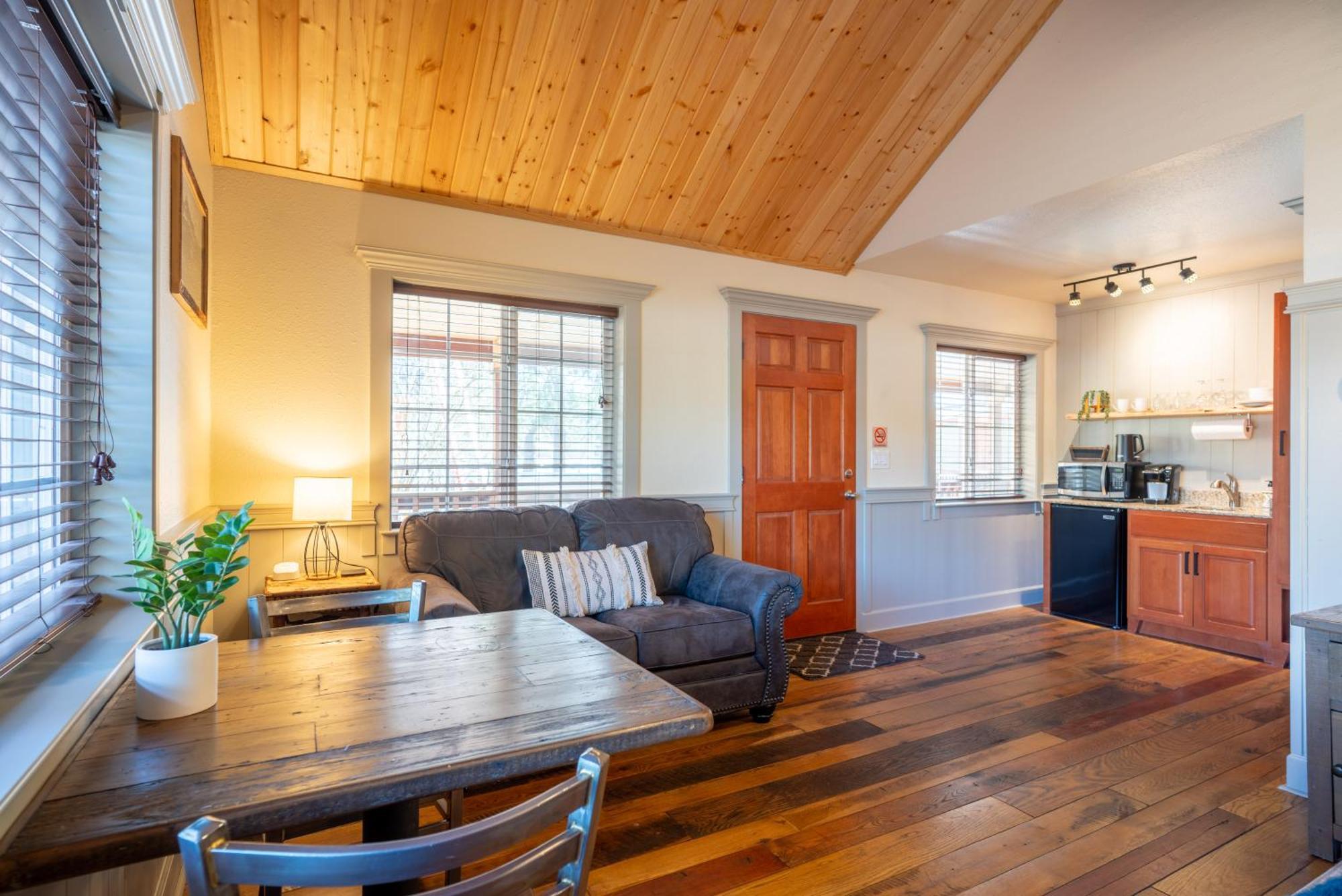 Shasta View Lodge McCloud Luaran gambar